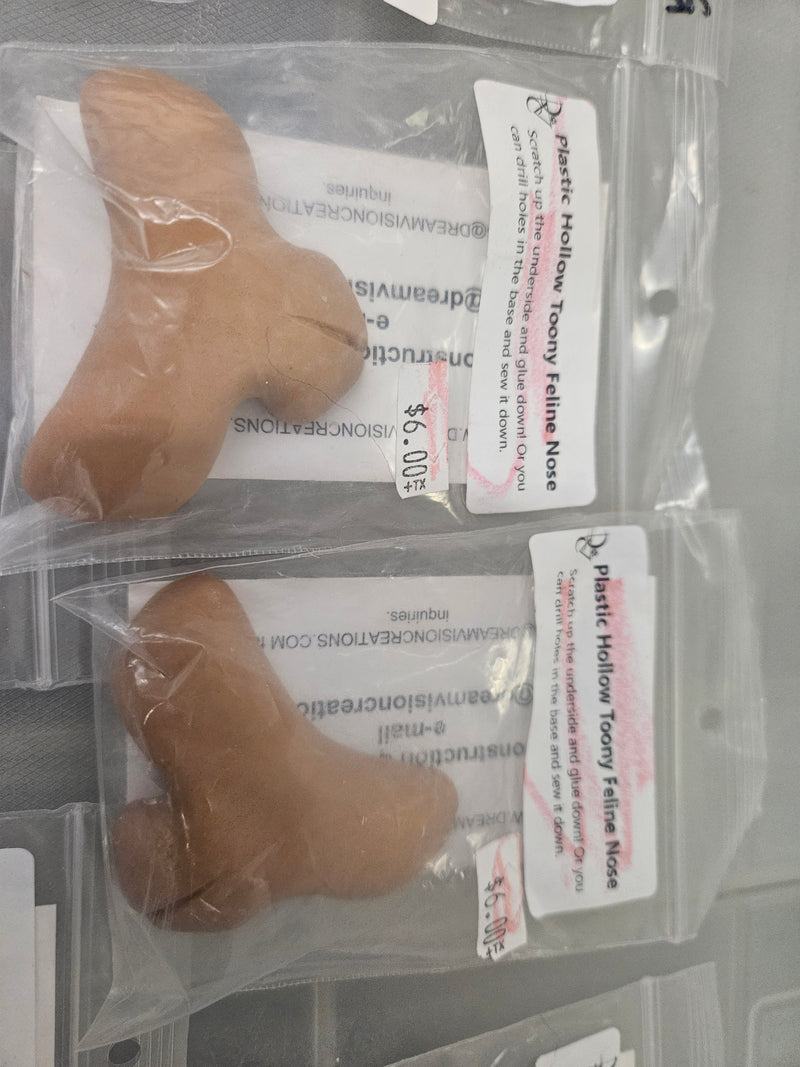 Ready to Ship Heavy Discount Item: Plastic Hollow Toony Feline Nose