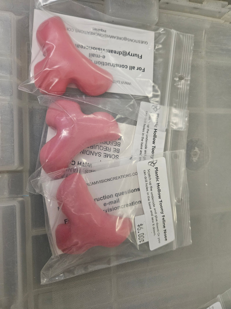 Ready to Ship: Plastic Hollow Toony Feline Nose