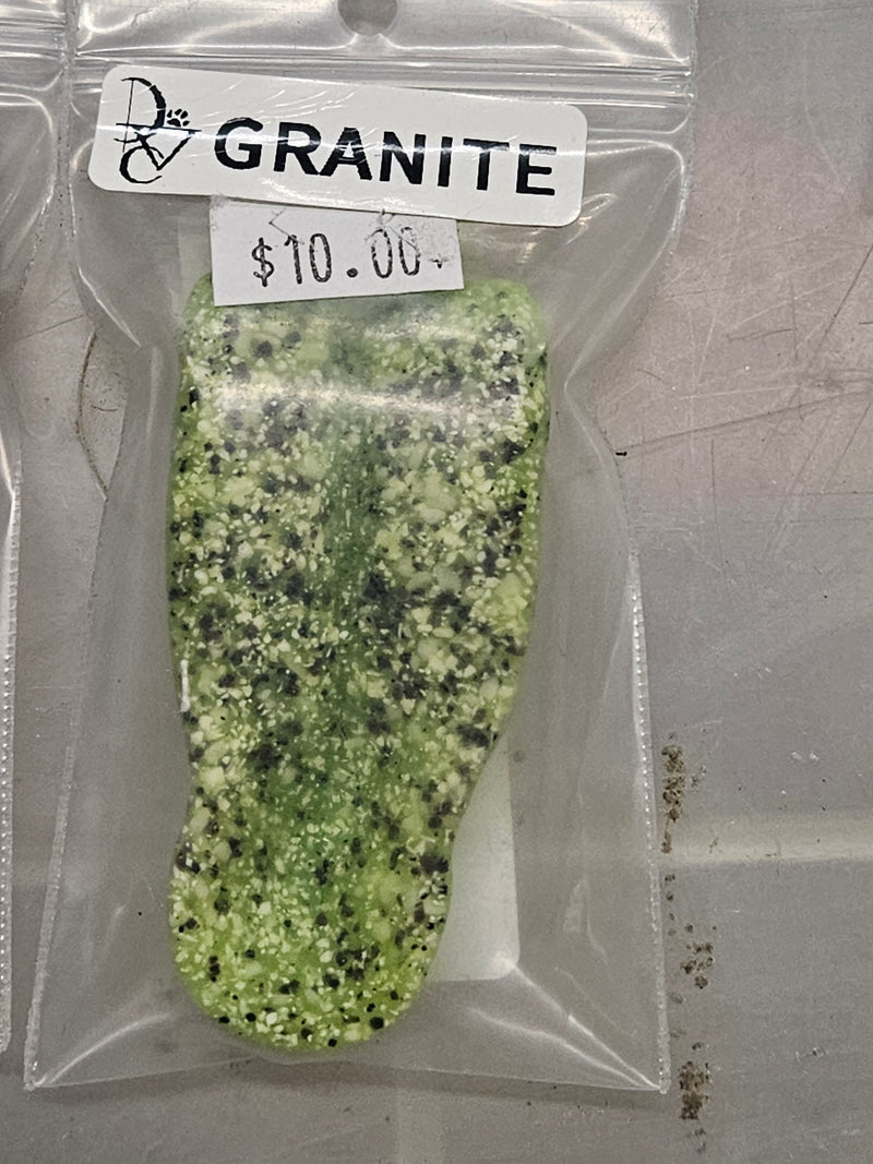 Ready to Ship: Fox Tongue