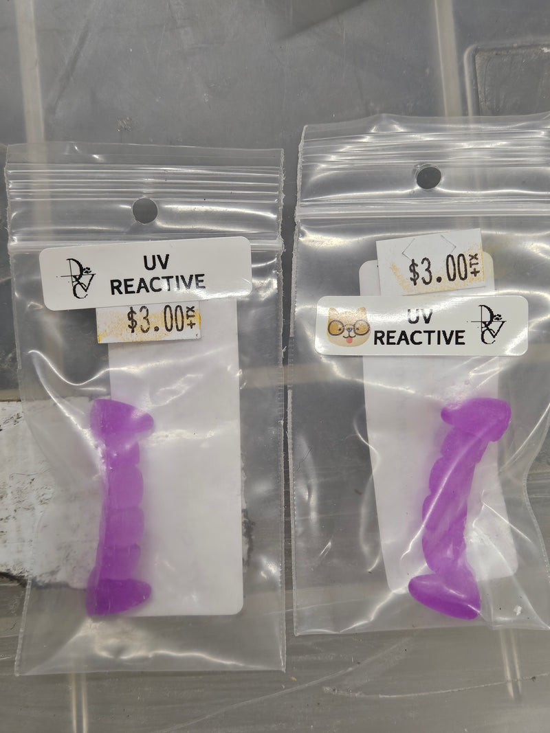 Ready to Ship - Heavy Discount Item: Small Teeth