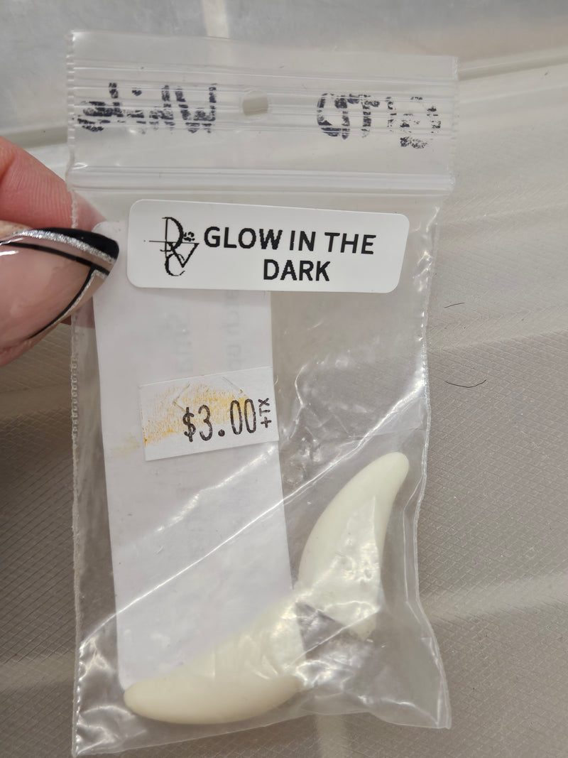 Ready to Ship - Heavy Discount Item: Small Teeth