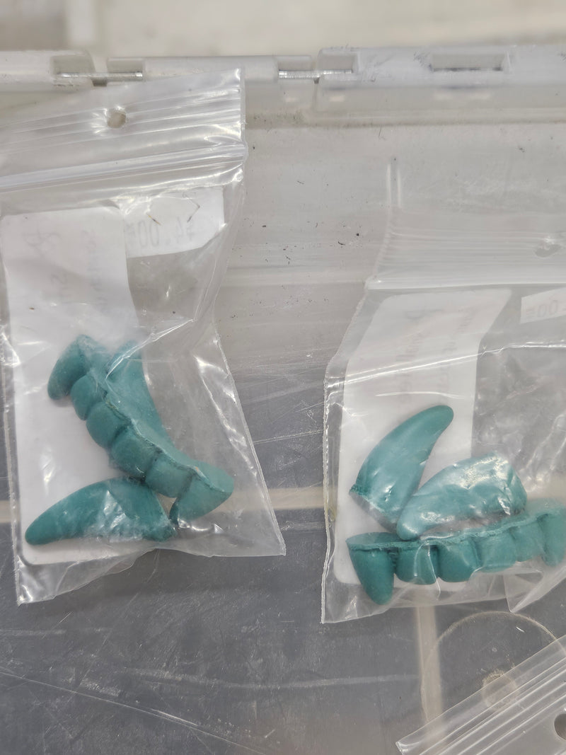 Ready to Ship - Heavy Discount Item: Small Teeth