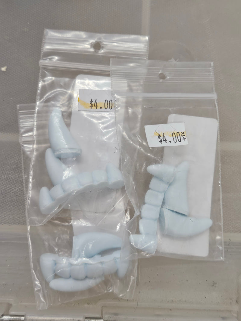 Ready to Ship - Heavy Discount Item: Small Teeth