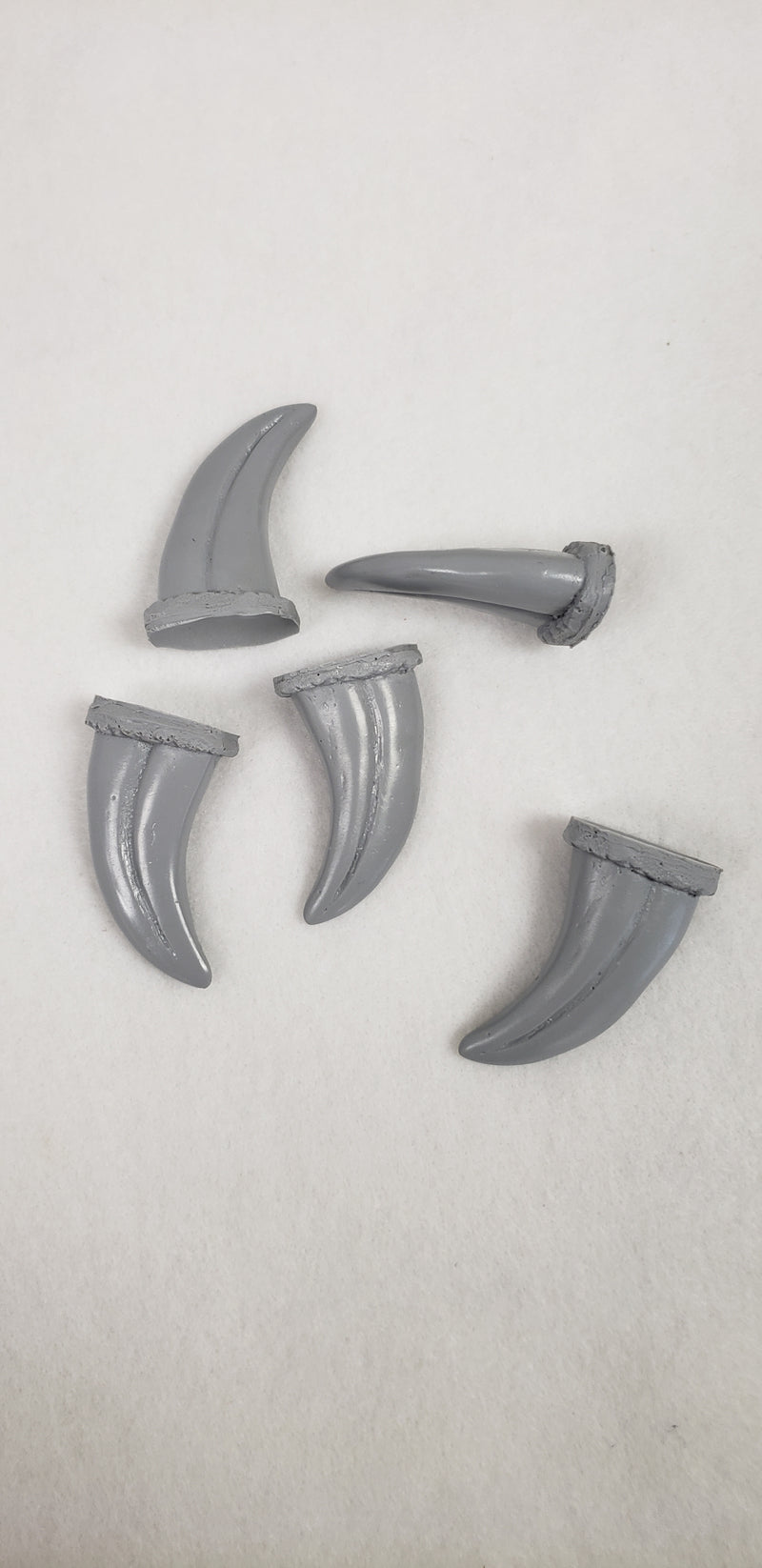 Basic Opaque Small Raptor Claws *Sold per claw*