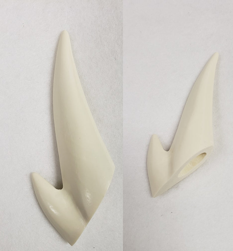 Plastic Opaque 2 Point Horn *Sold Per Horn*