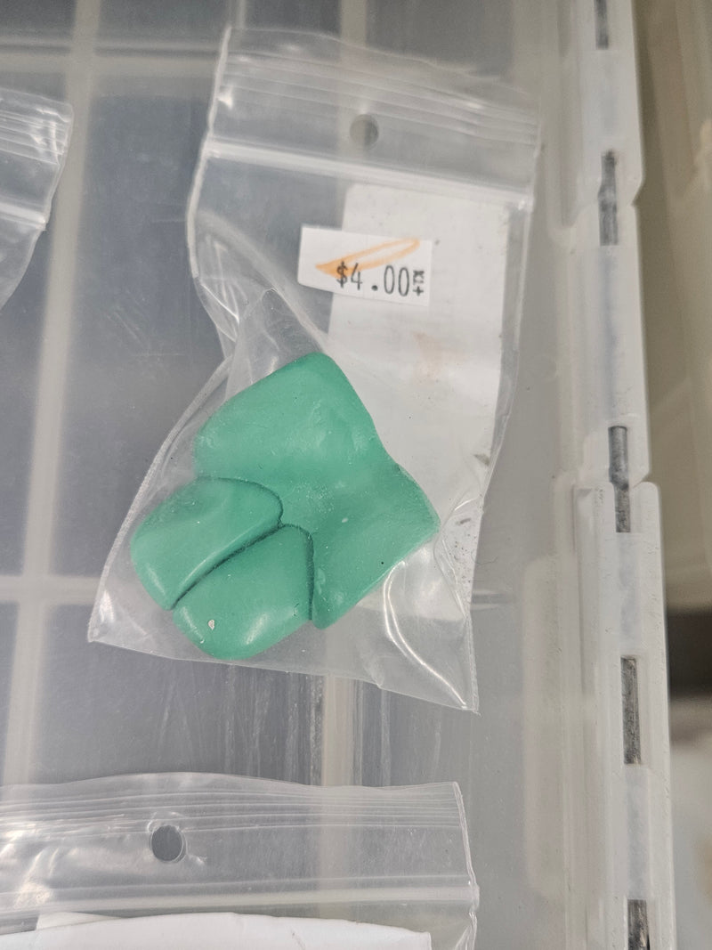 Ready to Ship - Heavy Discounted Item: Old Style Bunny Jawset