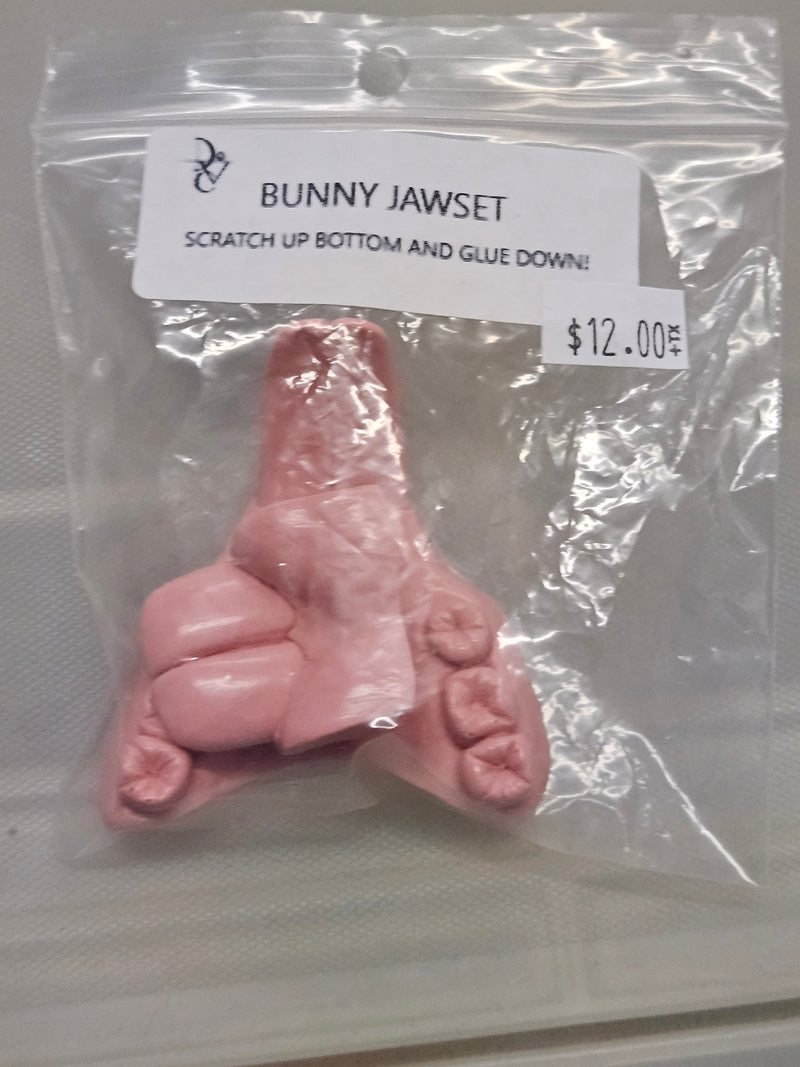 Ready to Ship - Heavy Discounted Item: Old Style Bunny Jawset