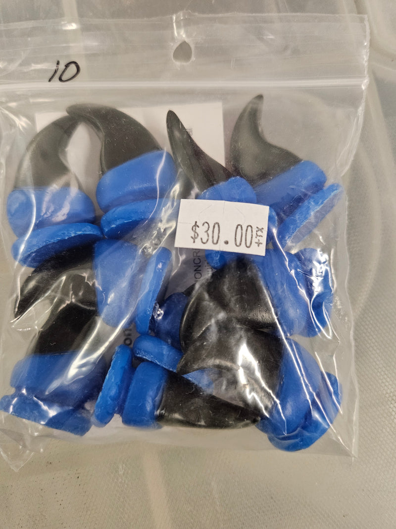 Ready to ship: Realistic Feline Claw Packs
