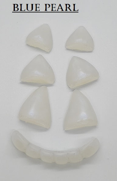 Shimmer Manokit Teeth