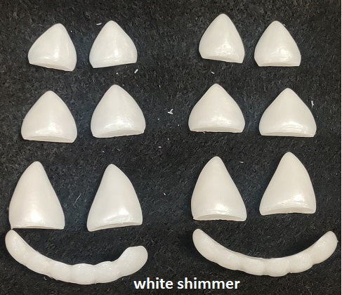 Shimmer Manokit Teeth